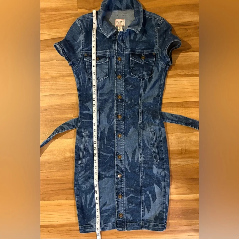 GUESS, Denim Belted Button Front Stella Mini Dress, Tropical Print, Size S - Picture 9 of 11